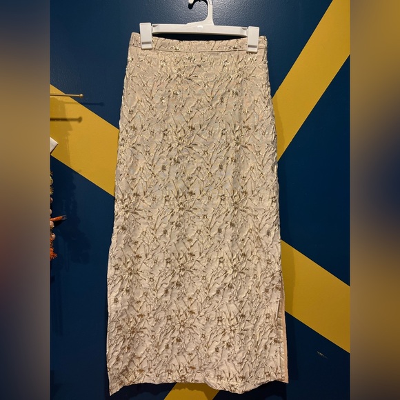 Self Contrast Dresses & Skirts - Anthropologie x Self Contrast Cream & Gold Crinkle Midi Skirt NWOT